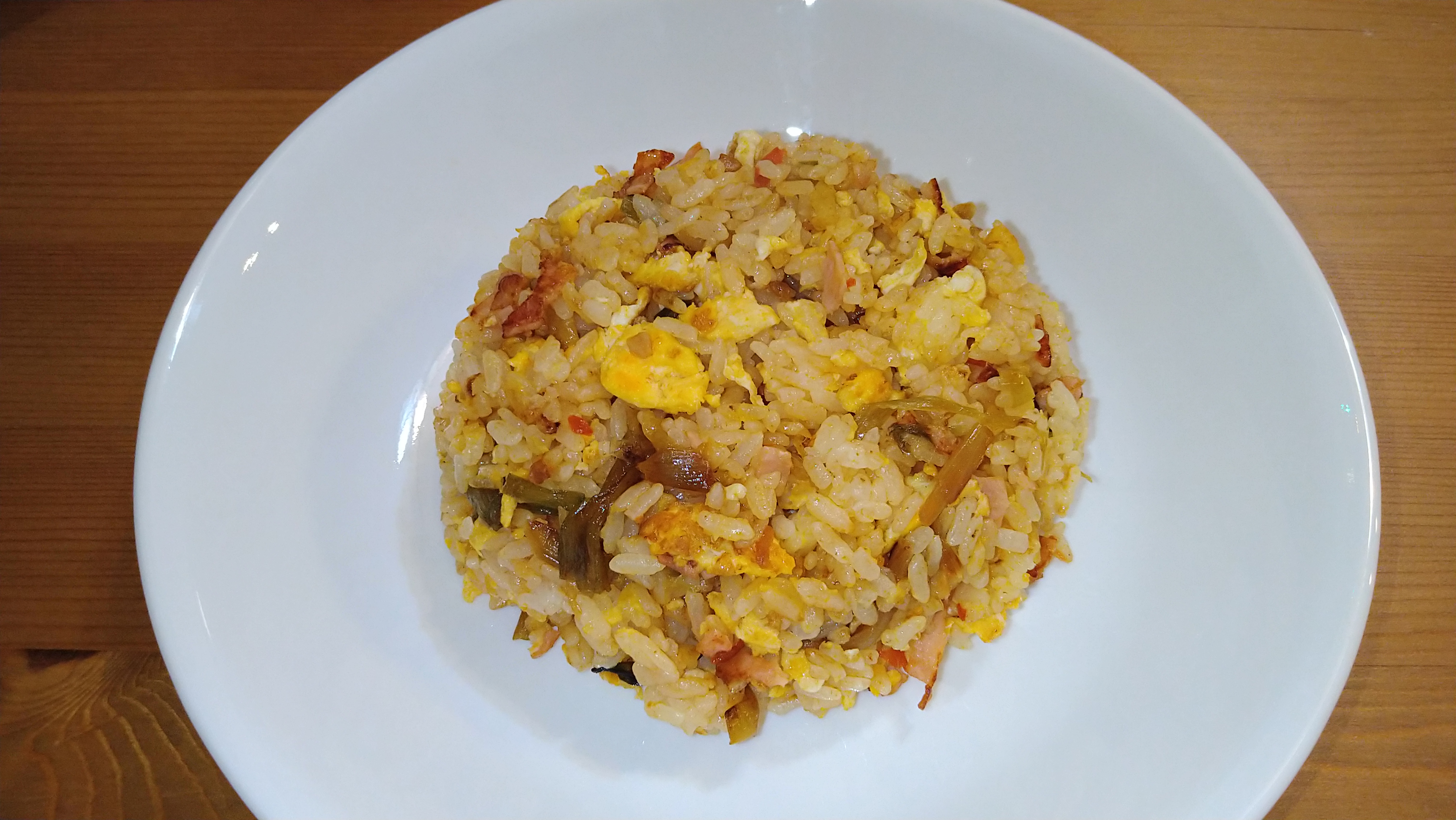 和商コーポレーション商品「にらねっこしょうゆ漬」チャーハン